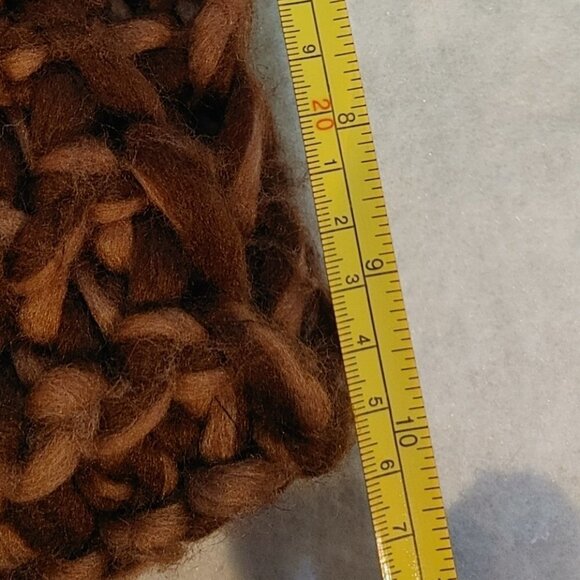 Handknitted ‘V’ Shaped Neck Scarf - Picture 3 of 4